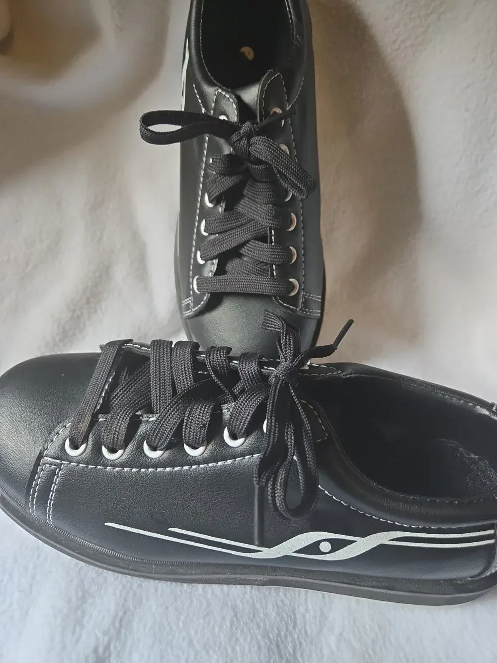Basic Black Bowling Shoes 7.5